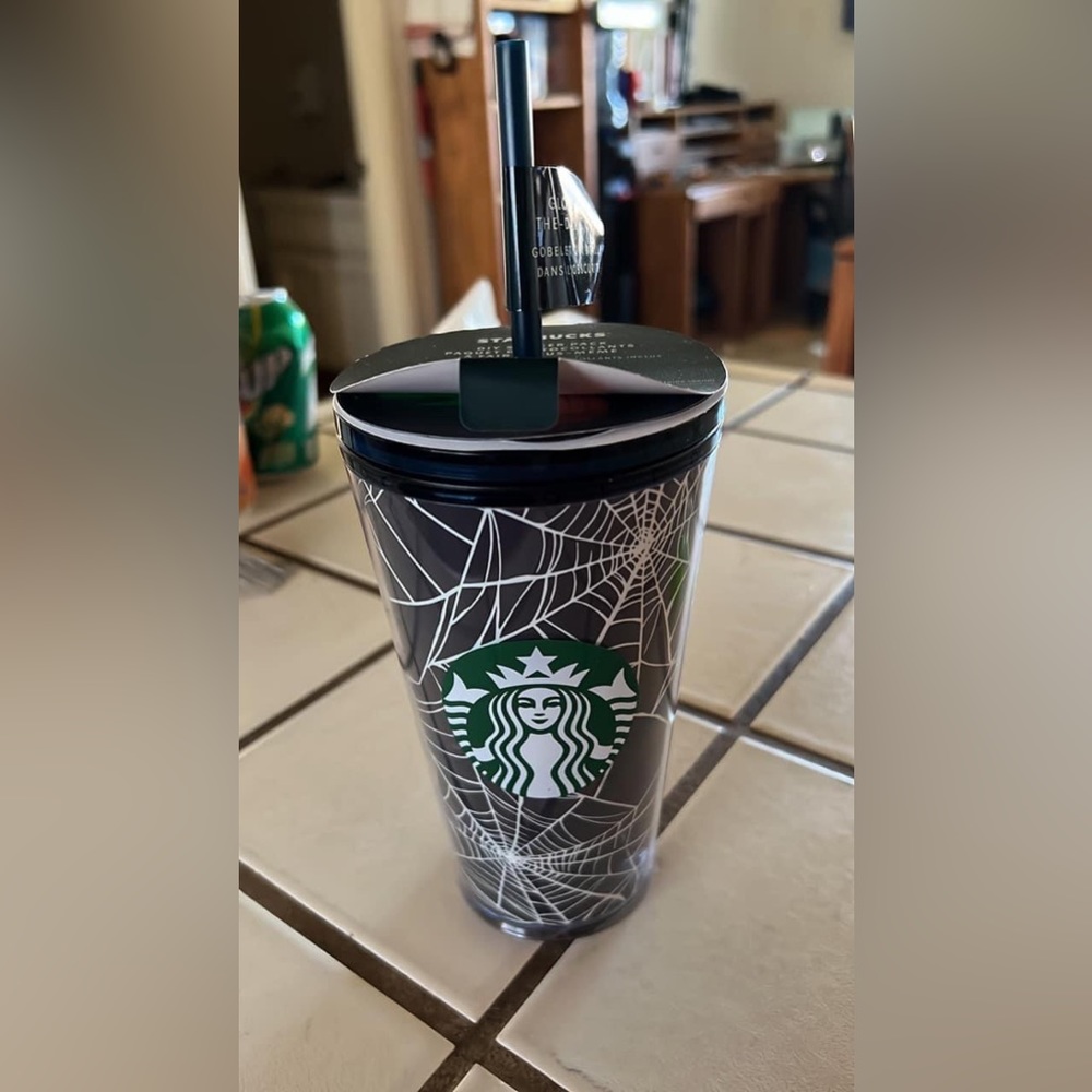 Starbucks grande spiderweb glow in the dark up